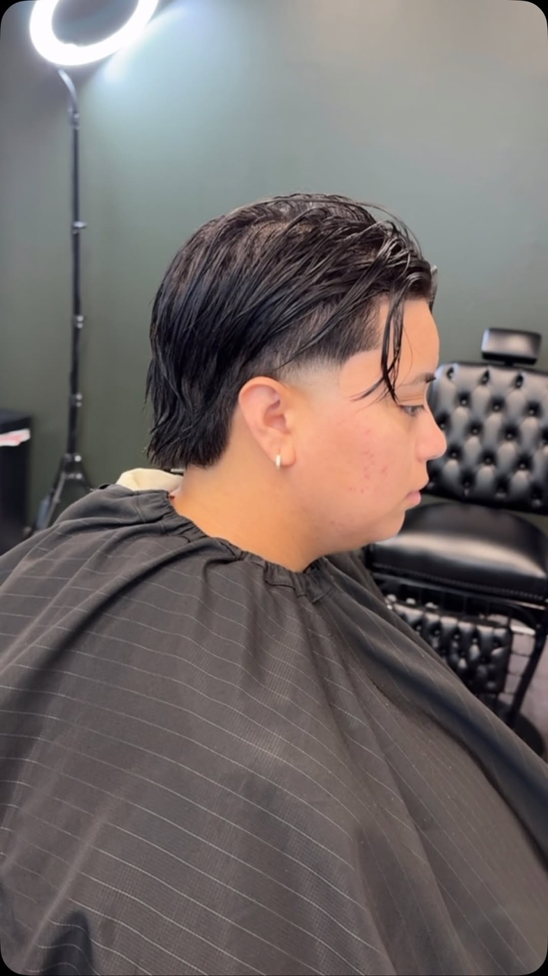 Side view of a textured cut with a taper
